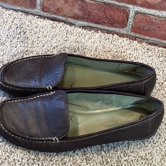 Liz Claiborne Weekend Flex Loafers - Picture 2 of 8